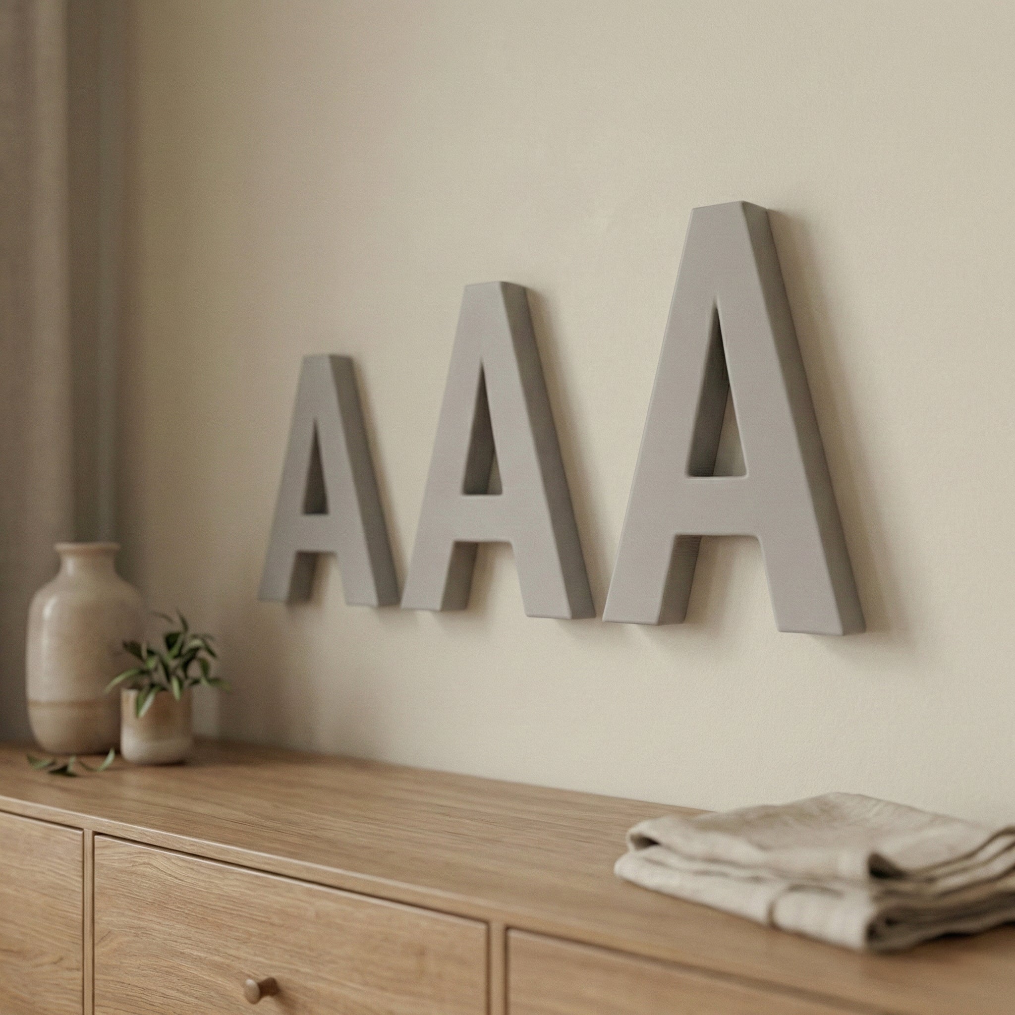 Napis za steno po želji, kremno bela